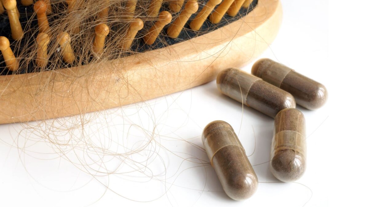 Tabletki na wypadanie włosów - hit czy kit